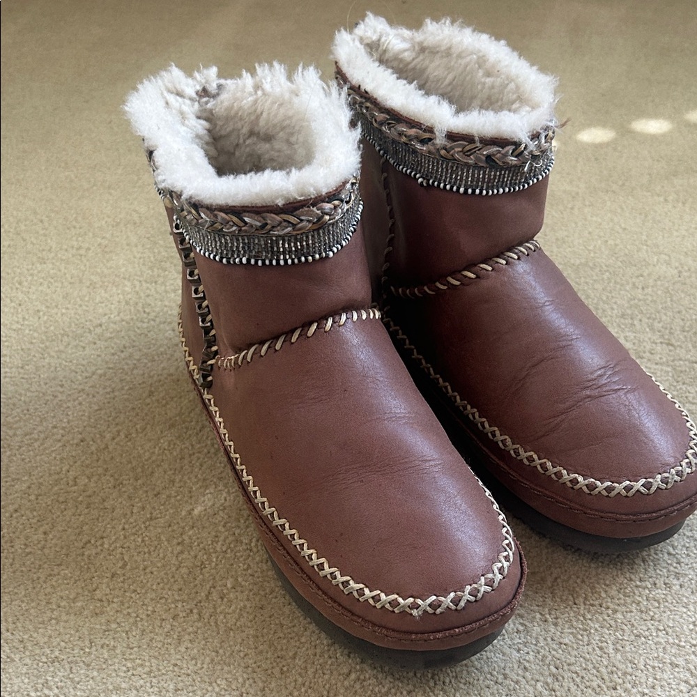 Cozy Brown Ankle Boots with shearling